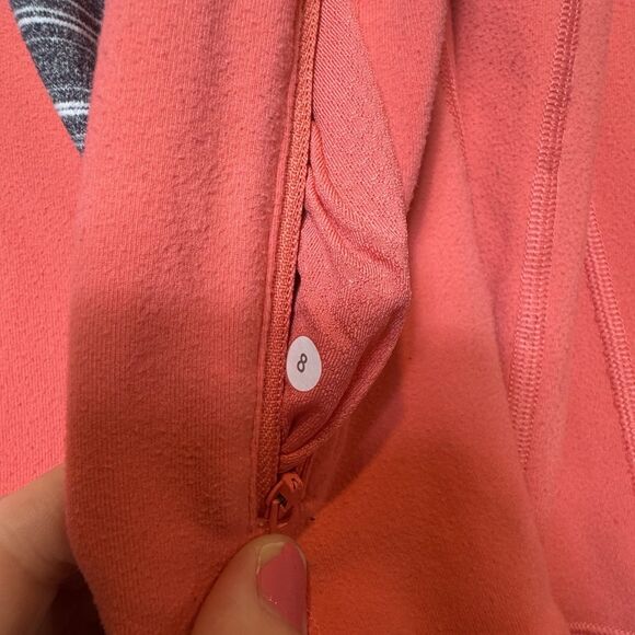 Lululemon In Stride Jacket Full Zip Coral Coal Strata Stripe Thumbholes Size 8 - Picture 8 of 14